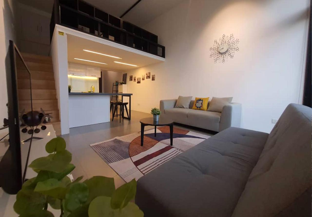 KL Sentral, EST Bangsar by SkyLimit Suites Kuala Lumpur Bagian luar foto