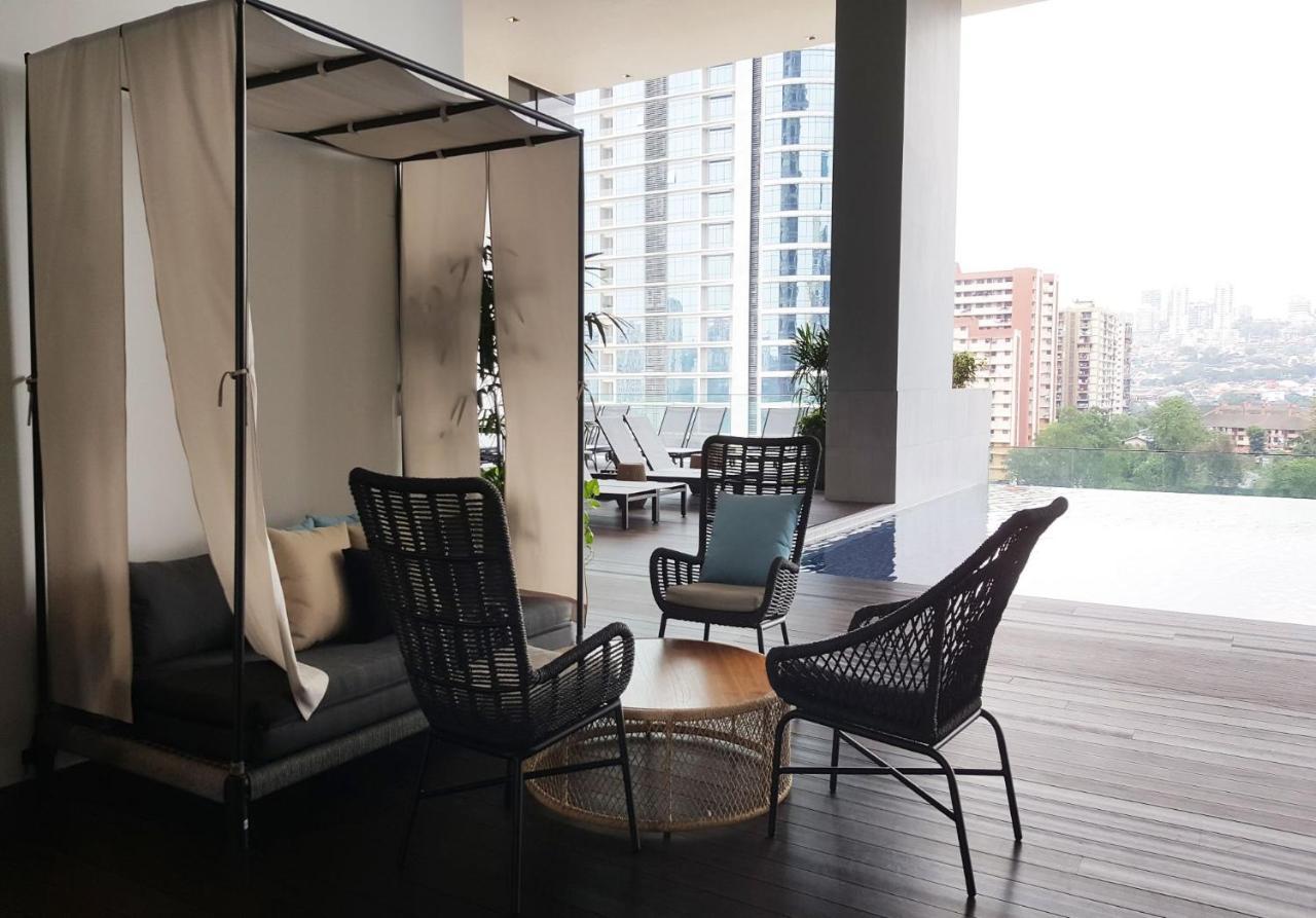 KL Sentral, EST Bangsar by SkyLimit Suites Kuala Lumpur Bagian luar foto